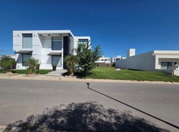 Terreno · 360m² · Venta Lote 360 en Docta Boulevard