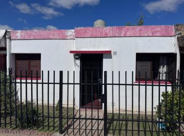 Casa · 48m² · 3 Ambientes · Venta PH Barrio San Cayetano 2 Dor Escritura