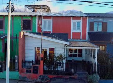 Casa · 135m² · 5 Ambientes · Casa en Venta 3 Dorm. + Quincho Ush
