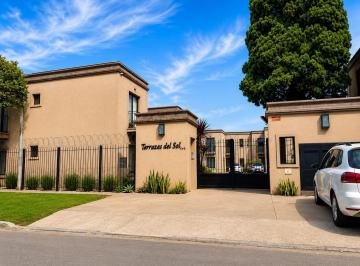 Casa · 97m² · 4 Ambientes · 1 Cochera · Venta Casa 4 Amb Moreno con Cochera Barrio Cerrado