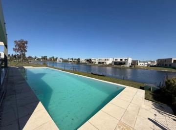Casa · 360m² · 7 Ambientes · 6 Cocheras · Casa en Venta en Laguna Grande, Villanueva Tigre