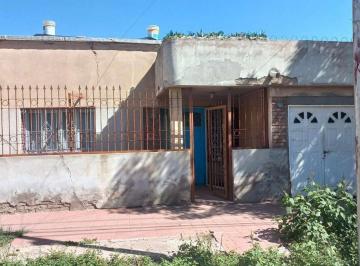 Casa · 267m² · 6 Ambientes · 1 Cochera · Casa en Venta Para Demoler