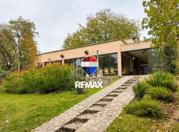 Casa · 274m² · 5 Ambientes · 1 Cochera · Venta Casa San Lorenzo Chico Pileta Climatizada