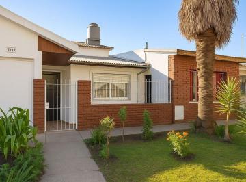 Casa · 147m² · 3 Ambientes · Venta Casa 3 Amb + Dpto 2 Amb B. Pueyrredón