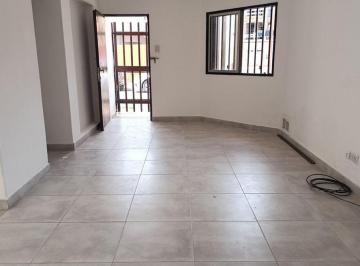Departamento · 58m² · 3 Ambientes · Departamento 2 Dorm. y Patio en Planta Baja