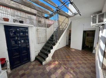 PH · 80m² · 3 Ambientes · PH 3 Amb de 112 m² con Terraza, Quincho y Parrila