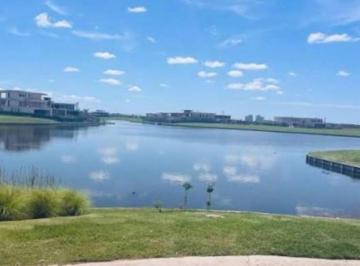 Terreno · 952m² · Terreno Lote en Venta en Los Puentes Al Lago Central, Nordelta, Tigre