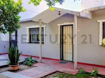 Casa · 176m² · 8 Ambientes · 1 Cochera · Casa + Departamento en Venta | Barrio Liceo | Gran Oportunidad de Inversión