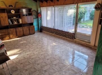 Casa · 148m² · 4 Ambientes · Casa 4 Ambientes en Venta en Ballester con Pileta