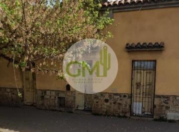 Casa · 200m² · 3 Ambientes · Excelente Oportunidad de Inversion