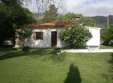 Quinta vacacional de 4 ambientes, Bialet Massé · Alquiler Temporal, Casa en Sierras de Córdoba, Para 4 a 10 Personas