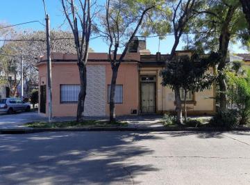 Casa · 95m² · 4 Ambientes · Venta Casa Esquina Padrón Común en Atahualpa
