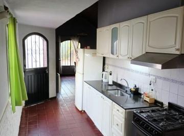 Casa · 100m² · 4 Ambientes · 2 Cocheras · Casa en Venta El Challao 2 Dorm, Patio y Cochera