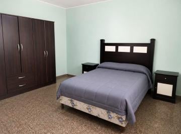 Casa · 281m² · 6 Ambientes · 2 Cocheras · Venta 2 Casas Mixtas en Godoy Cruz