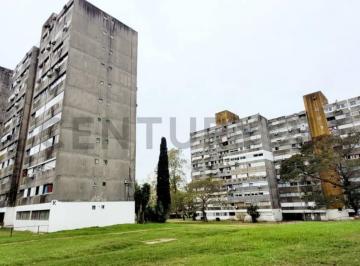 Departamento · 72m² · 4 Ambientes · Alquiler Apartamento 3 Dorm. 72 m² - Malvín Euskalerría 71 con Cochera