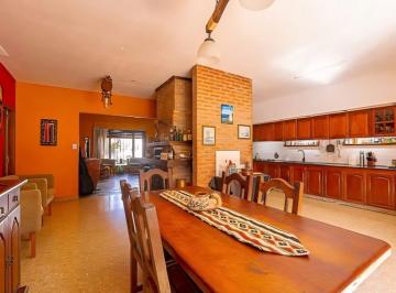 Casa de 7 ambientes, General San Martín · Dueño Directo. Casa Multifamiliar, 7 Ambientes Apto Crédito
