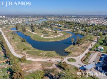 Terreno · 660m² · Lote Interno 760 m. Nor - Oeste.