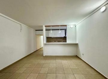 PH · 80m² · 3 Ambientes · 1 Cochera · PH en Alquiler Calle 29 E*/ 528 y 529