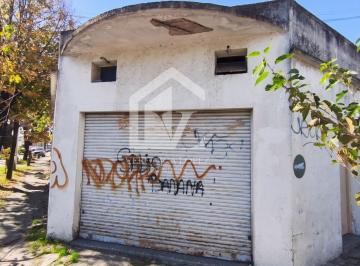 Casa de 5 ambientes, La Matanza · Venta en Bloque. San Justo. Departamento de 2 Amb. Locales y Mucho Más.