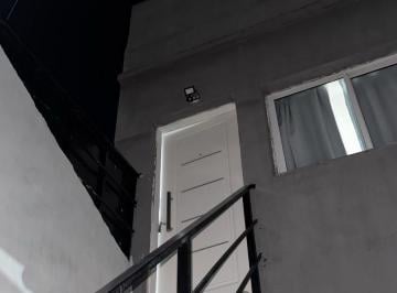 PH de 2 ambientes, Vicente López · Impecable PH en Olivos | Terraza Propia • Sin Expensas • Súper Luminoso