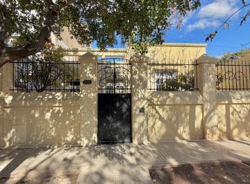 Casa de 5 ambientes, Rosario · Casa en Venta a Estrenar, Marcos Paz 6531