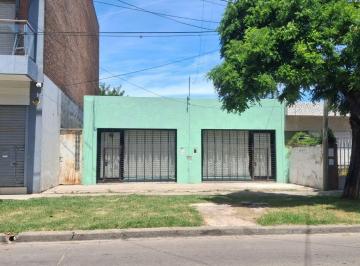 Local comercial de 2 ambientes, Granadero Baigorria · Local Comercial con 67 m² Construidos en Venta en Granadero Baigorria