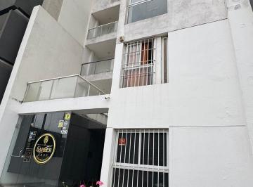 Foto · Alquiler Departamento 2 Dorm. Sobre Duarte Quiros a m de Nuevocentro Shopping