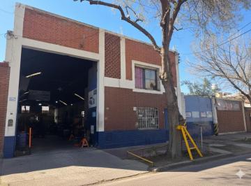Bodega-Galpón · 468m² · 4 Ambientes · Galpón y Terreno en Venta - 866 m² Sup. Total / 468 m² Sup Cub. / Oficina / 3 Baños / Depto