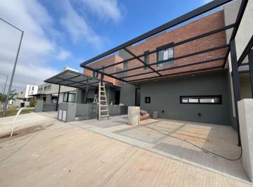 PH · 155m² · 3 Dormitorios · 1 Cochera · Duplex 3 Dorm 3 Baños a Estrenar en Prados de Manantiales