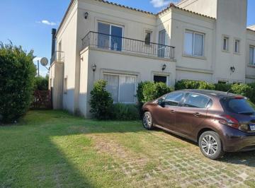 Casa · 126m² · 4 Ambientes · 2 Cocheras · Casa Dúplex en Venta en La Angelica, Pilar, G. B. a. Zona Norte