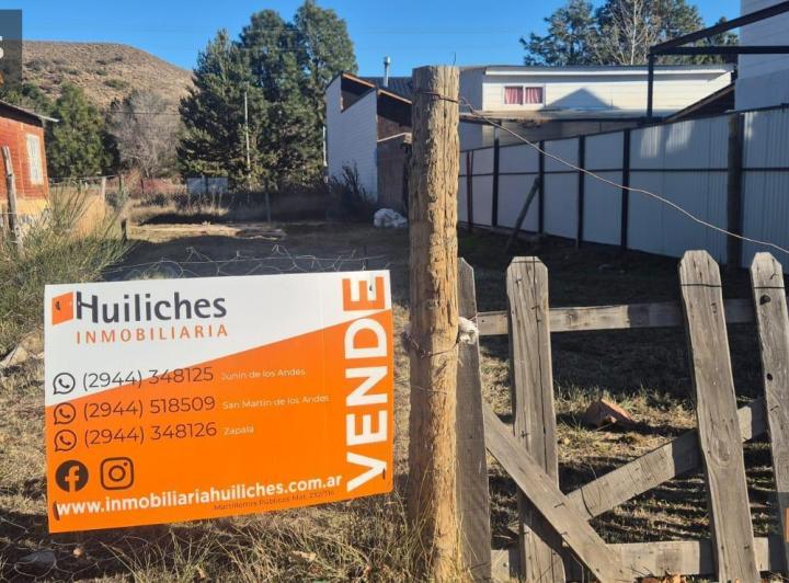 Terreno · 220m²