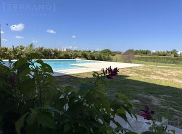 Casa · 226m² · 6 Ambientes · 2 Cocheras · Casa en Alquiler Anual a Estrenar de 6 Ambientes con Pileta y Vista Al Golf en El Cantón, Escobar