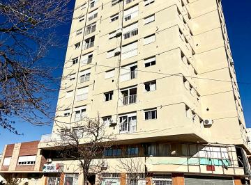 Departamento de 5 ambientes, Bahía Blanca · Departamento Completamente Reciclado a Estrenar