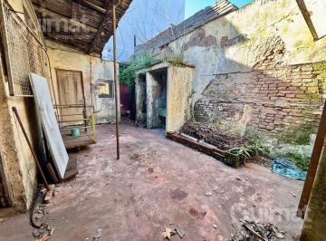 Depósito · 163m² · 4 Ambientes · Casa con Local a Reciclar en Parque Cha