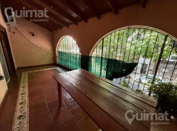 Casa · 195m² · 5 Ambientes · Casa 5 Amb C/ Balc. Al Frente y Patio con Parrilla