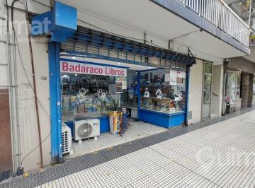 Local comercial · 185m² · Excelente Local Planta Libre Sobre Av Entre Rios