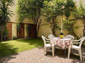 PH · 108m² · 3 Ambientes · PH con Jardín Soñado y Enorme Potencial de Expansión Sin Expenas en Mataderos
