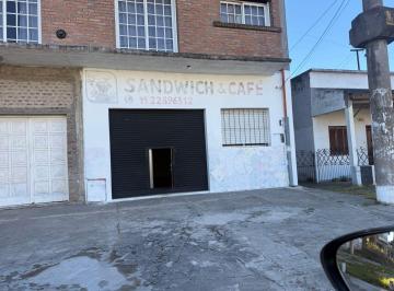 Local comercial , Berazategui · Local en Alquiler en Gutierrez!