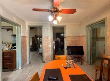 PH · 50m² · 4 Ambientes · Venta PH 3 Amb a Reciclar Oportunidad Ciudadela