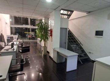 Local comercial · 190m² · Alquiler Local Bajas Expensas Ingreso Inmediato
