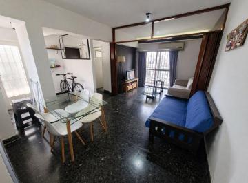 Departamento · 54m² · 2 Ambientes · Vta Almagro 2 Amb Piso Alto con Doble Balcón y Luz