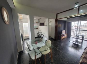 Departamento · 54m² · 2 Ambientes · Vta Almagro 2 Amb Piso Alto con Doble Balcón y Luz