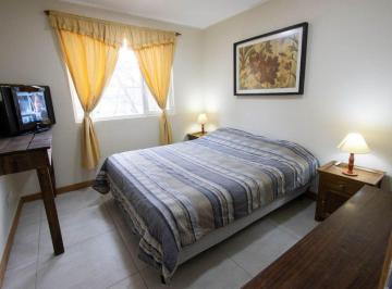 Departamento · 40m² · 2 Ambientes · Alquiler de Dpto. 1 Dorm. Amoblado - Zona 640 Viv.
