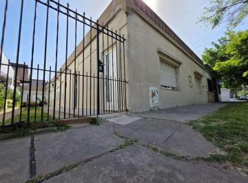 PH · 57m² · 3 Ambientes · 1 Cochera · PH Tipo Casa 3 Abientes Patio y Cochera en Morón