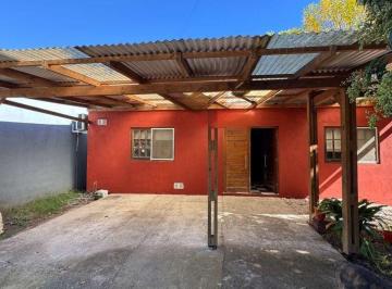 Casa · 100m² · 5 Ambientes · 2 Cocheras · Casa en Venta Verónica Punta Indio 4 Dorm.