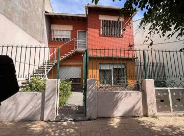 Casa · 110m² · 4 Ambientes · 2 Cocheras · Venta Casa en Bloque - Valentin Alsina