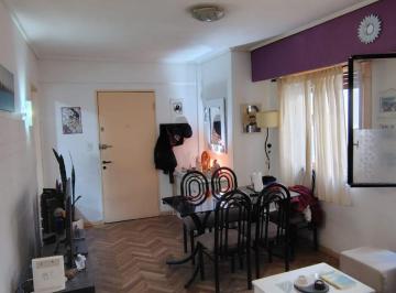 Departamento de 2 ambientes, Villa Devoto · Dueño Vende 2 Ambientes en Devoto - Bajas Expensas - 2do Piso por Escalera - Excele