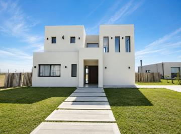 1111.jpg · Venta Casa 4 Ambientes, San Sebastián, Área 8