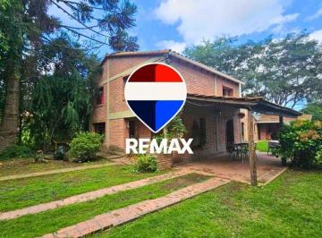 Casa · 170m² · 5 Ambientes · Casa Venta San Lorenzo 3 Dorm. con Pileta