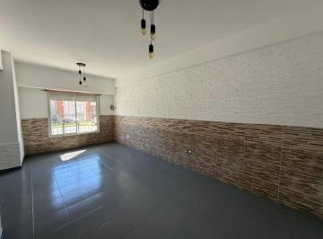 Departamento · 52m² · 3 Ambientes · 1 Cochera · Alquiler Depto 3 Amb Planta Baja C/ Coch San Justo